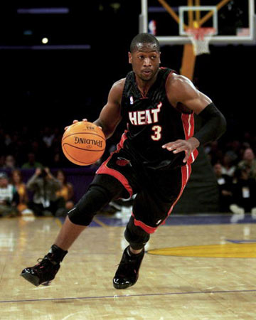 队报盛赞托万：现在他不仅是技术领袖，还是更衣室领袖（队报称赞托万：如今他既是技术核心，也是更衣室领袖）