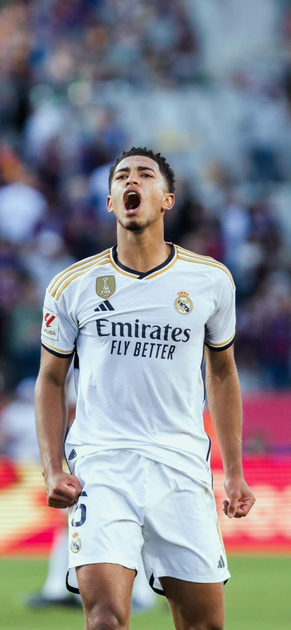 TA：亚马尔踢10号位表现出色，让弗里克排阵有了更多选择（TA：亚马尔司职10号位表现惊艳，弗里克排兵布阵选择更充裕）