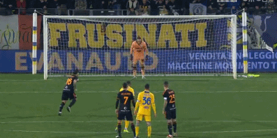 鲁比亚莱斯：特瓦斯批评前任主席拿高薪，他现在薪水却翻了11倍