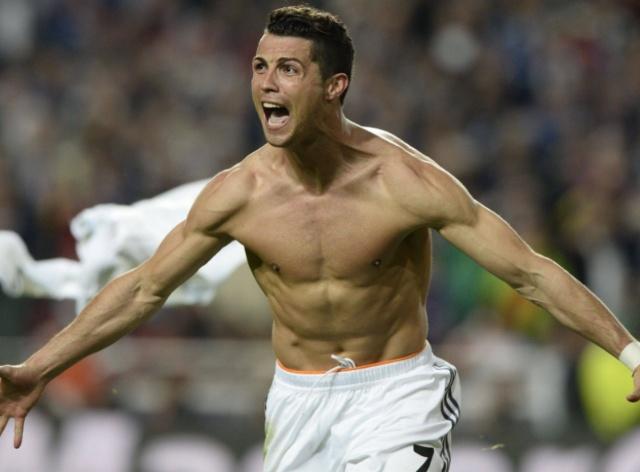 塞维总监：塞维主席小德尔尼多一天在俱乐部工作16小时（塞维总监：主席小德尔尼多每天在俱乐部工作16小时）